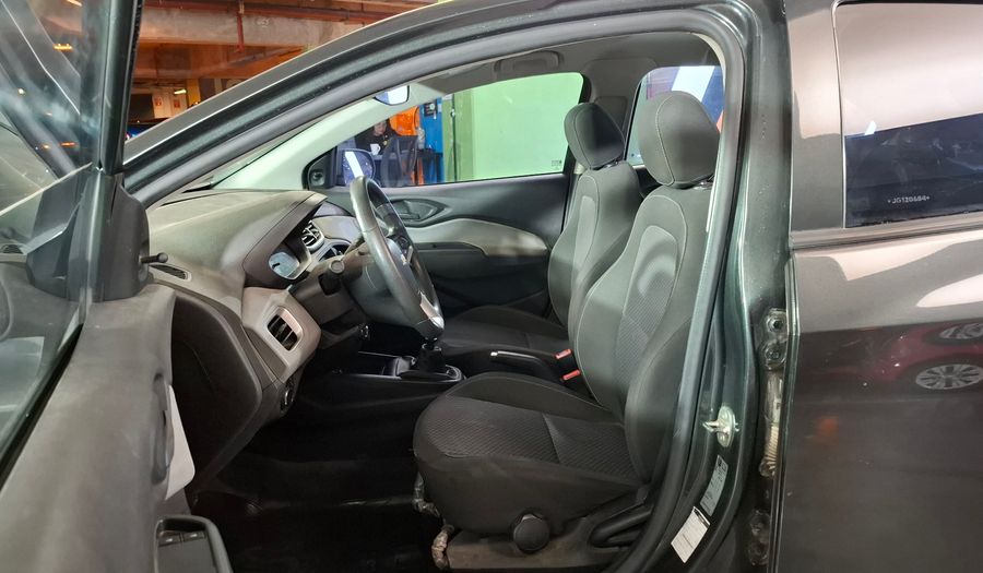 Chevrolet Onix 1.4 LT Hatchback 2017