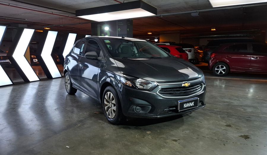Chevrolet Onix 1.4 LT Hatchback 2017