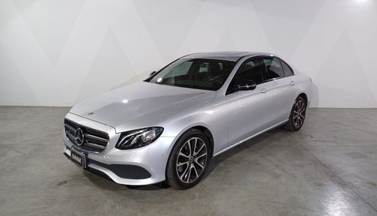 Mercedes Benz • Clase E