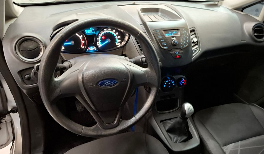 Ford Fiesta Kinetic Design 1.6 S Hatchback 2014