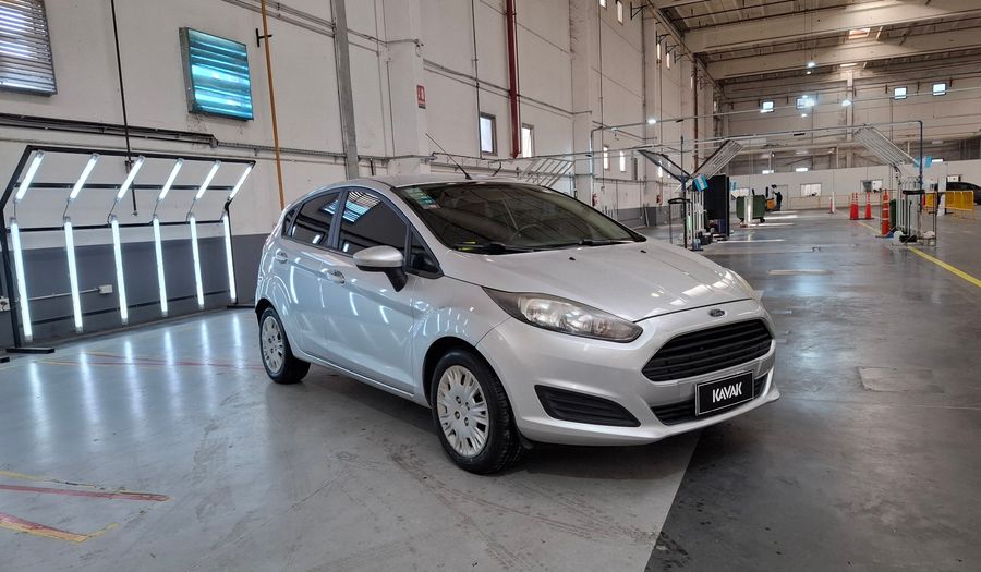 Ford Fiesta Kinetic Design 1.6 S Hatchback 2014