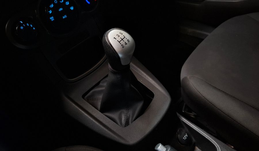 Ford Fiesta Kinetic Design 1.6 S Hatchback 2014