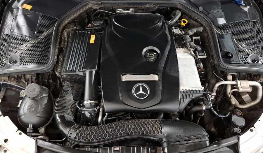 Mercedes Benz Clase C 2.0 200 CGI EXCLUSIVE AT Sedan 2016