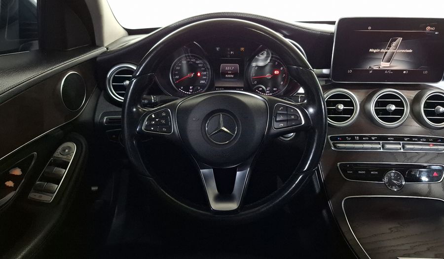 Mercedes Benz Clase C 2.0 200 CGI EXCLUSIVE AT Sedan 2016