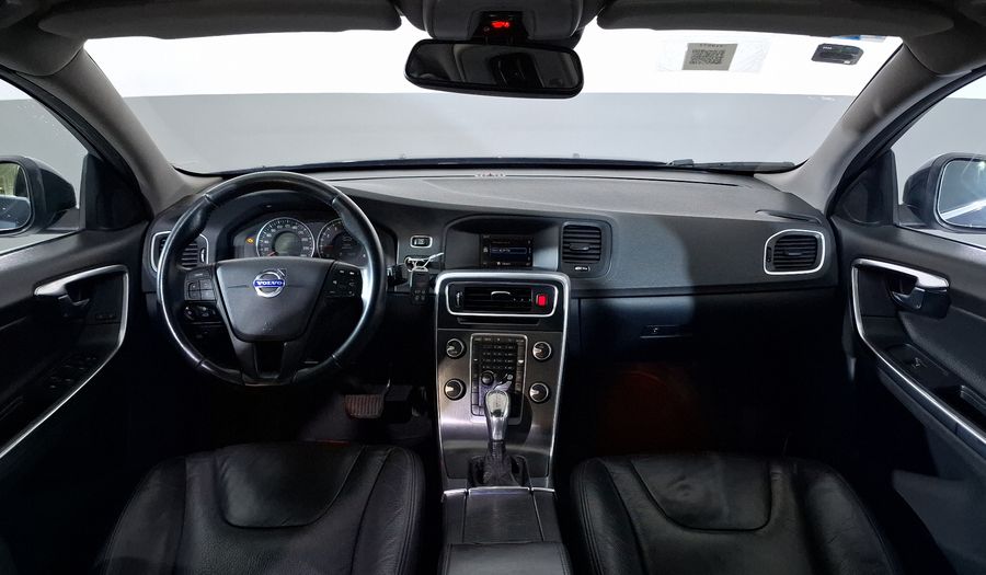Volvo S60 1.6 T4 ADDITION MT Sedan 2013