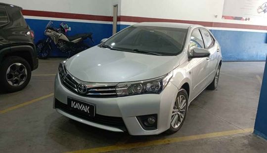 Toyota • Corolla