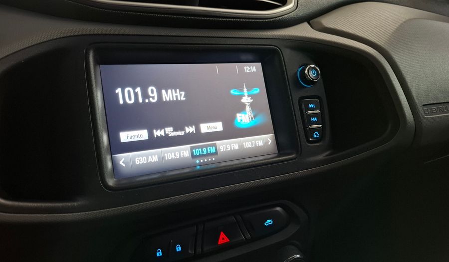 Chevrolet Onix 1.4 LT Hatchback 2017