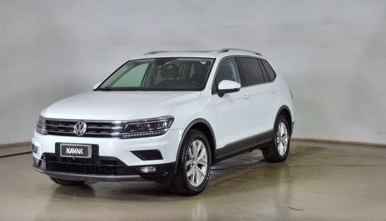 Volkswagen • Tiguan