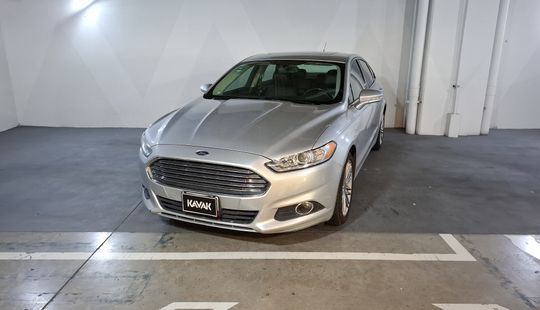 Ford • Fusion