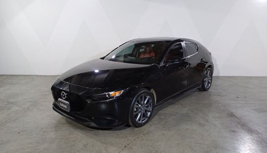 Mazda • Mazda 3