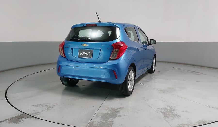 Chevrolet Spark 1.4 LTZ C MT Hatchback 2016