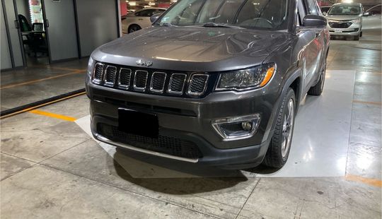 Jeep • Compass