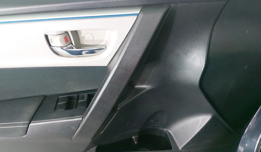 Toyota Corolla 1.8 LE CVT Sedan 2015