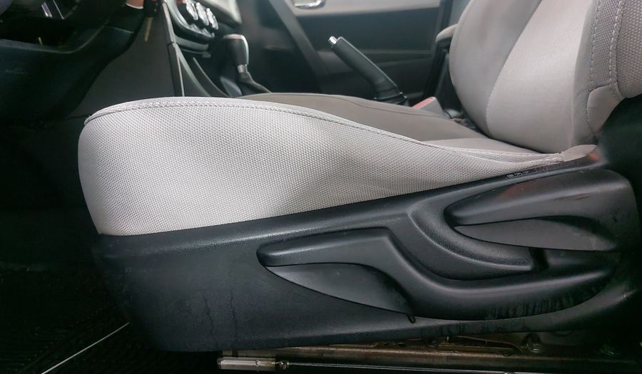 Toyota Corolla 1.8 LE CVT Sedan 2015
