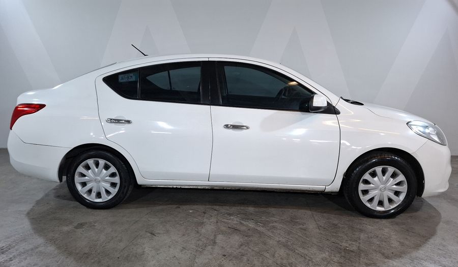 Nissan Versa 1.6 SENSE TA AC Sedan 2013