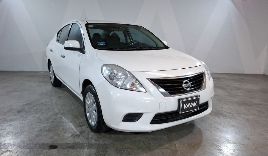 Nissan Versa 1.6 SENSE TA AC Sedan 2013