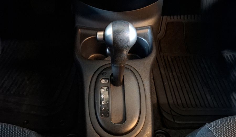 Nissan Versa 1.6 SENSE TA AC Sedan 2013