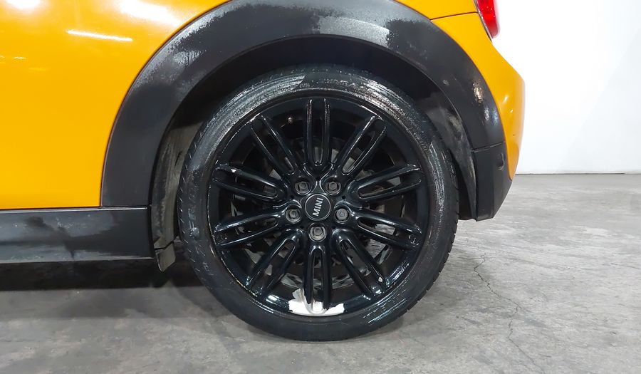 Mini Cooper 1.5 COOPER PEPPER Hatchback 2017
