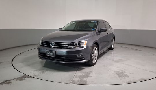 2015 • 49,691 km • Automático
