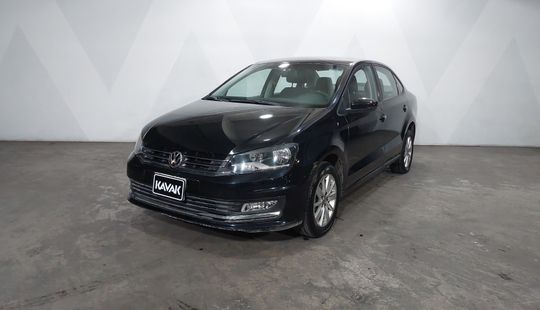 Volkswagen • Vento