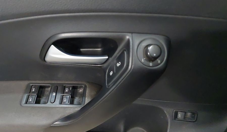 Volkswagen Vento 1.6 HIGHLINE TIPTRONIC Sedan 2017