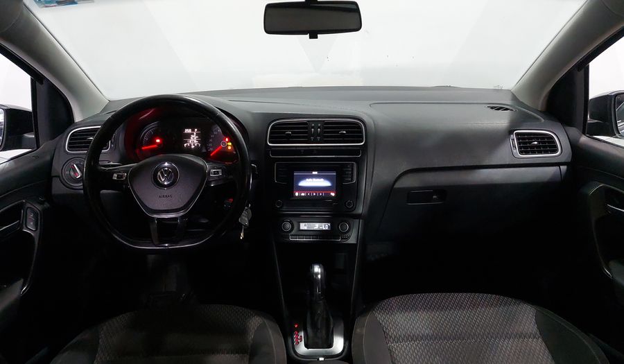 Volkswagen Vento 1.6 HIGHLINE TIPTRONIC Sedan 2017