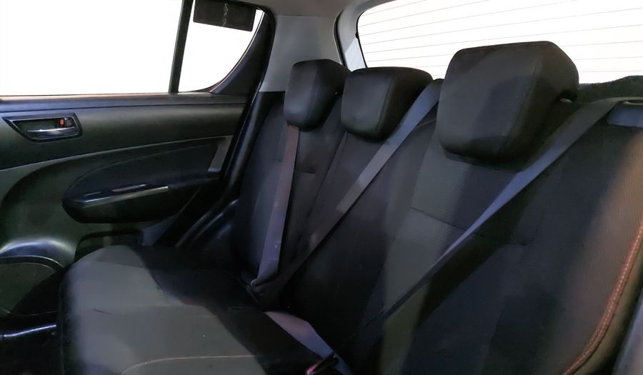 Suzuki Swift 1.6 SPORT MT Hatchback 2013