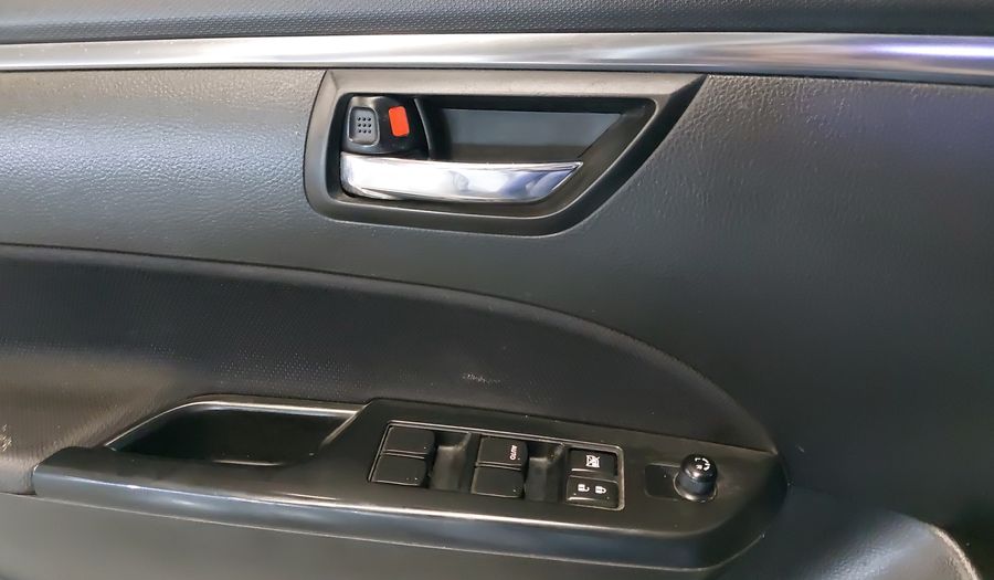 Suzuki Swift 1.6 SPORT MT Hatchback 2013