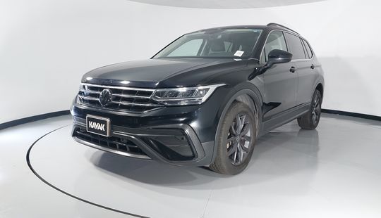 Volkswagen • Tiguan