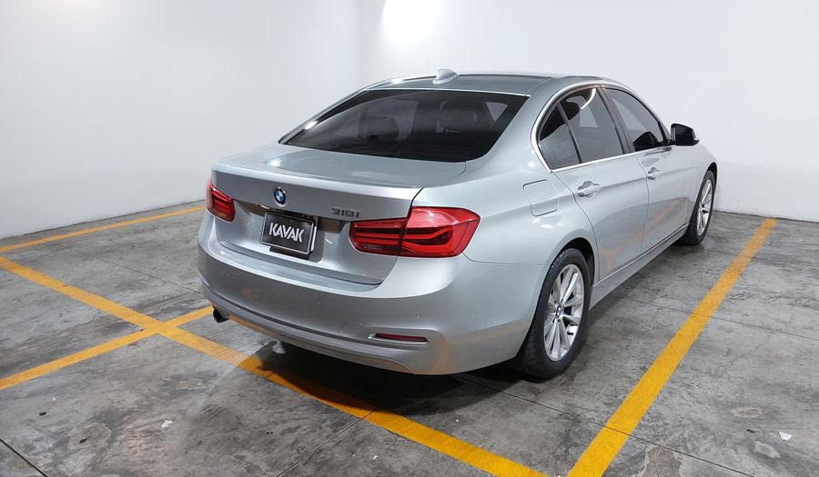 Bmw Serie 3 1.5 318IA EXECUTIVE AUTO Sedan 2018