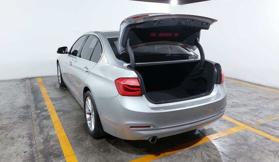 Bmw Serie 3 1.5 318IA EXECUTIVE AUTO Sedan 2018