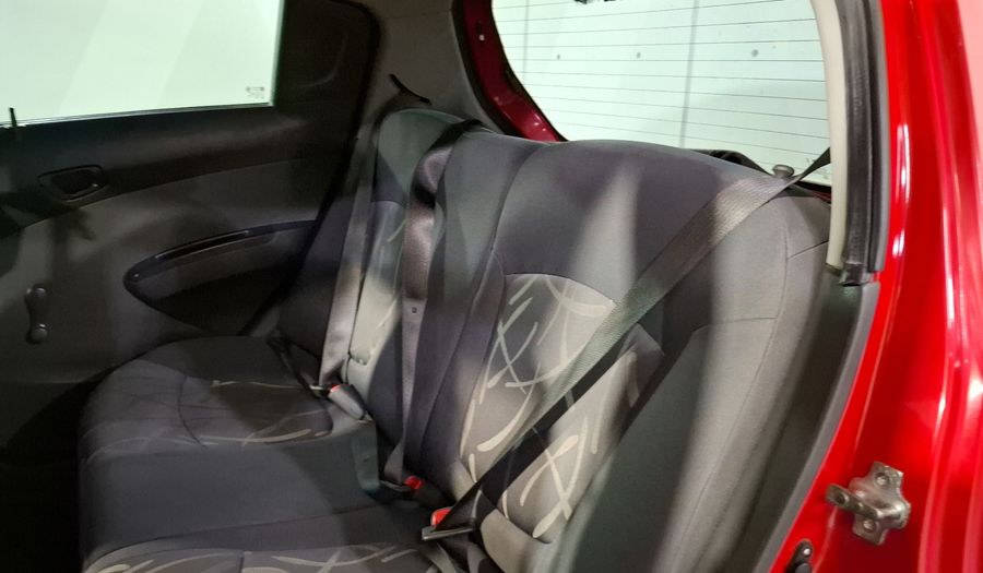 Chevrolet Spark 1.2 LT B MT Hatchback 2015