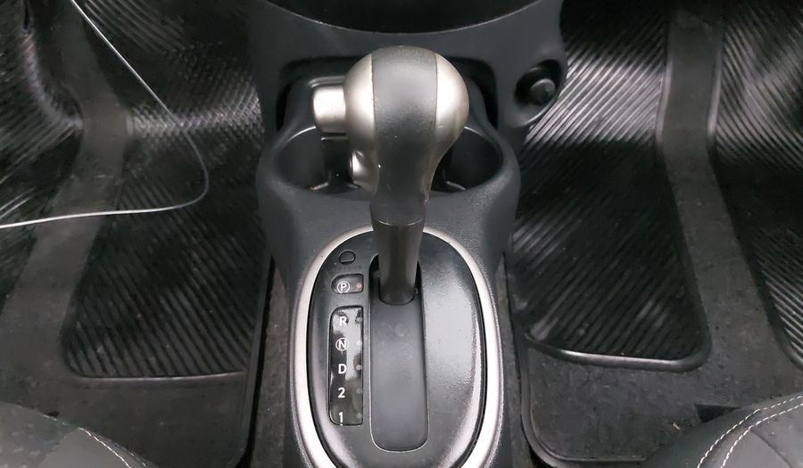Nissan March 1.6 ADVANCE AT Hatchback 2017