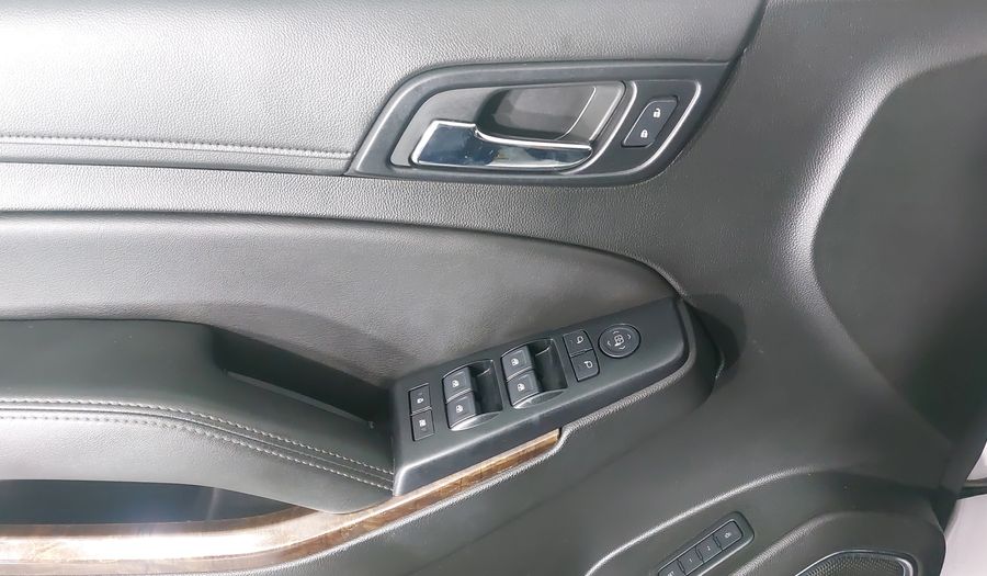 Chevrolet Suburban 5.3 B LT AUTO Suv 2019