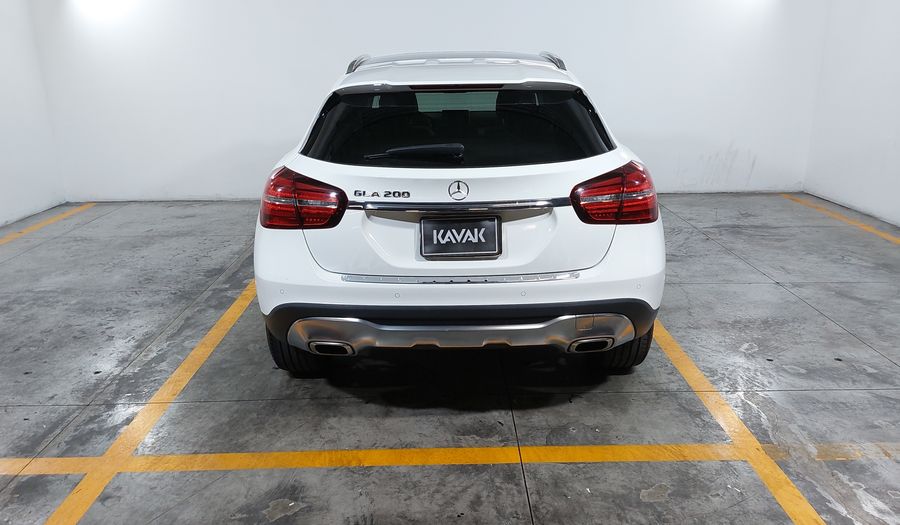 Mercedes Benz Clase Gla 1.6 GLA 200 SPORT DCT Suv 2020