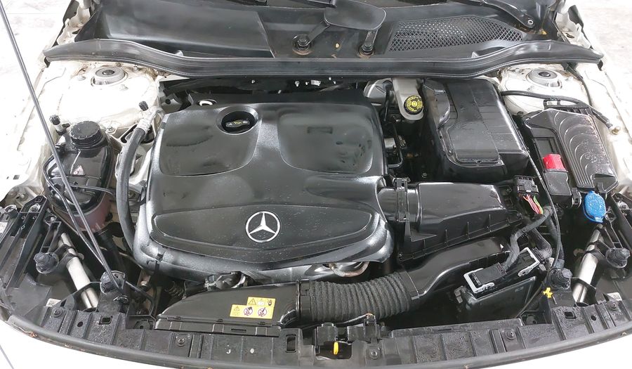 Mercedes Benz Clase Gla 1.6 GLA 200 SPORT DCT Suv 2020
