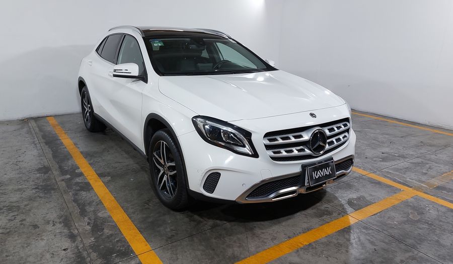 Mercedes Benz Clase Gla 1.6 GLA 200 SPORT DCT Suv 2020