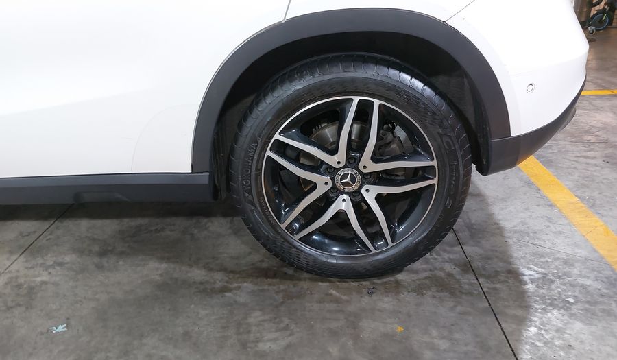 Mercedes Benz Clase Gla 1.6 GLA 200 SPORT DCT Suv 2020