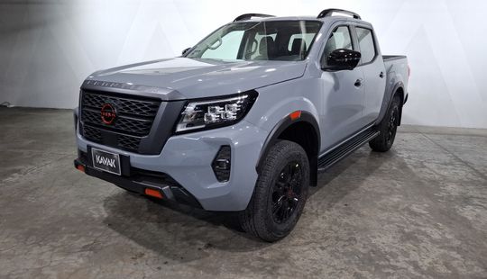 Nissan • Frontier