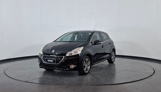 Peugeot • 208