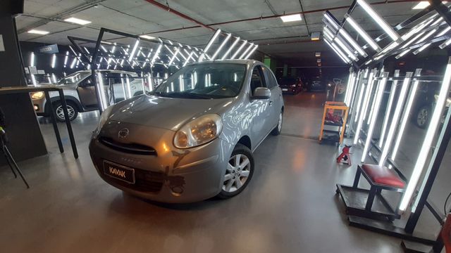 Nissan March 1.6 VISIA MT