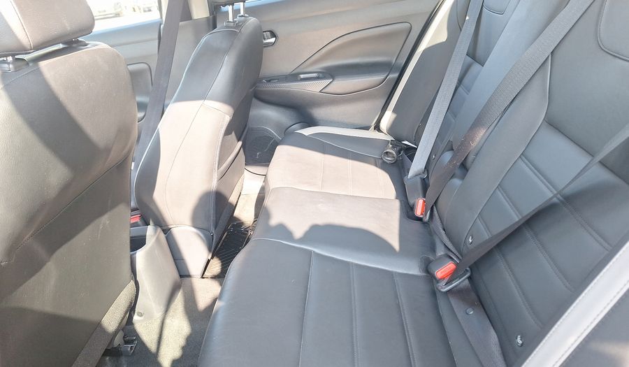 Nissan Versa 1.6 EXCLUSIVE CVT Sedan 2021