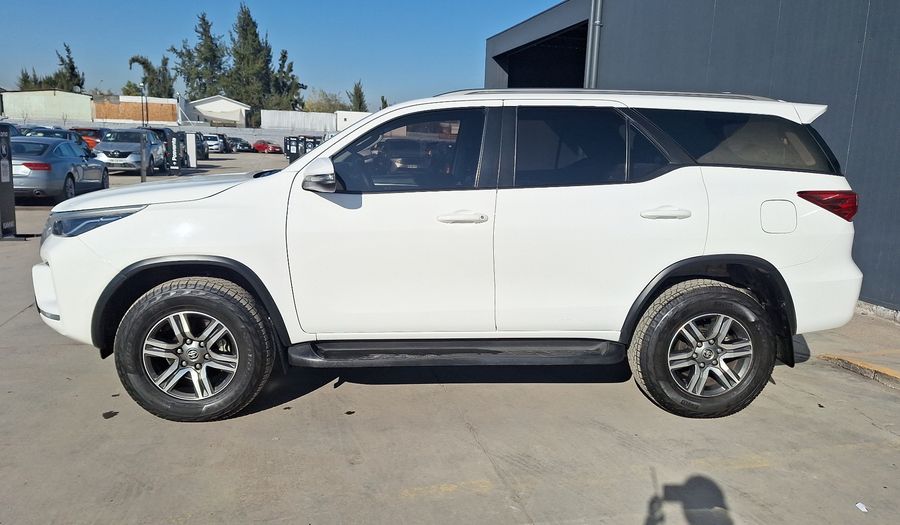 Toyota Fortuner 2.7 AUTO SR5 Suv 2022