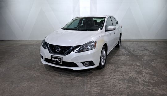 Nissan • Sentra