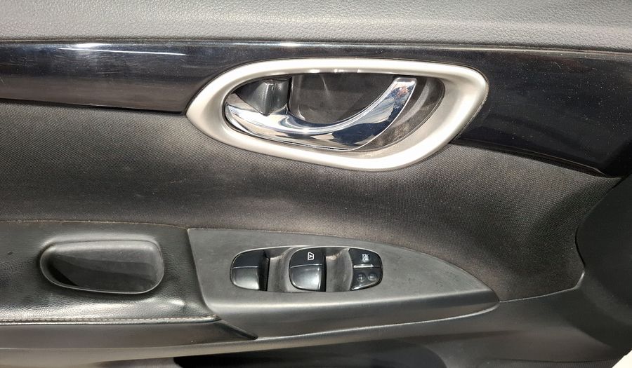 Nissan Sentra 1.8 ADVANCE Sedan 2019