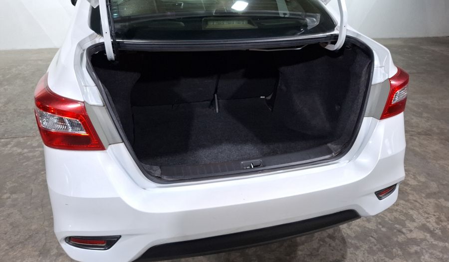 Nissan Sentra 1.8 ADVANCE Sedan 2019