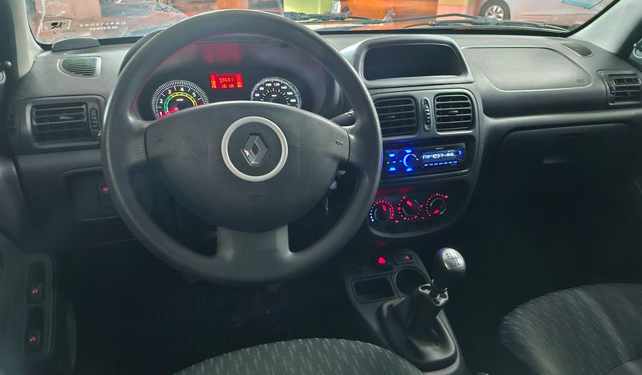 Renault Clio 1.1 CONFORT PACK SAT Hatchback 2015