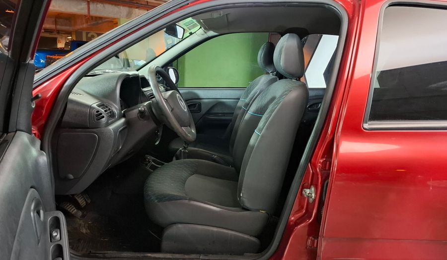 Renault Clio 1.1 CONFORT PACK SAT Hatchback 2015