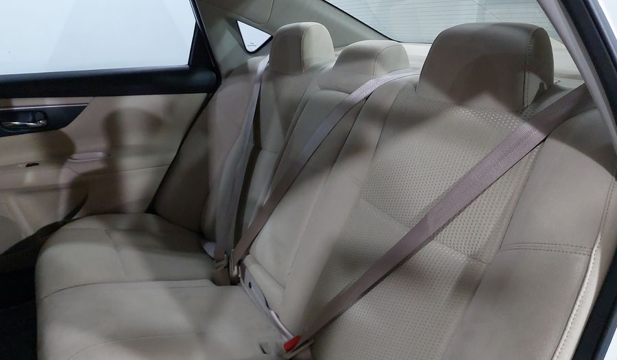 Nissan Altima 2.5 SENSE CVT Sedan 2015