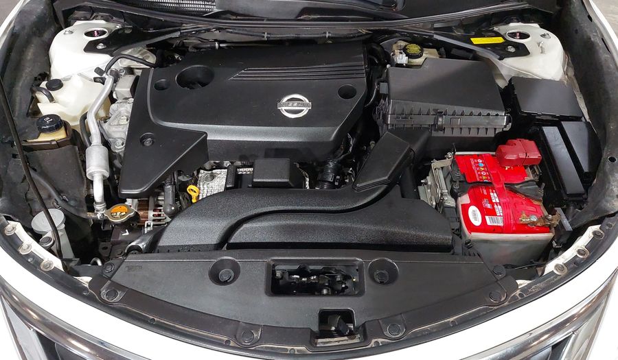 Nissan Altima 2.5 SENSE CVT Sedan 2015